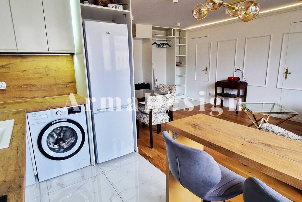 Arma Design Apartment 2 Bedrooms Варшава Экстерьер фото